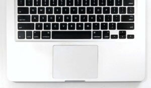 Read more about the article Το MacBook Trackpad δεν κάνει κλικ;  Δοκιμάστε αυτές τις 7 διορθώσεις