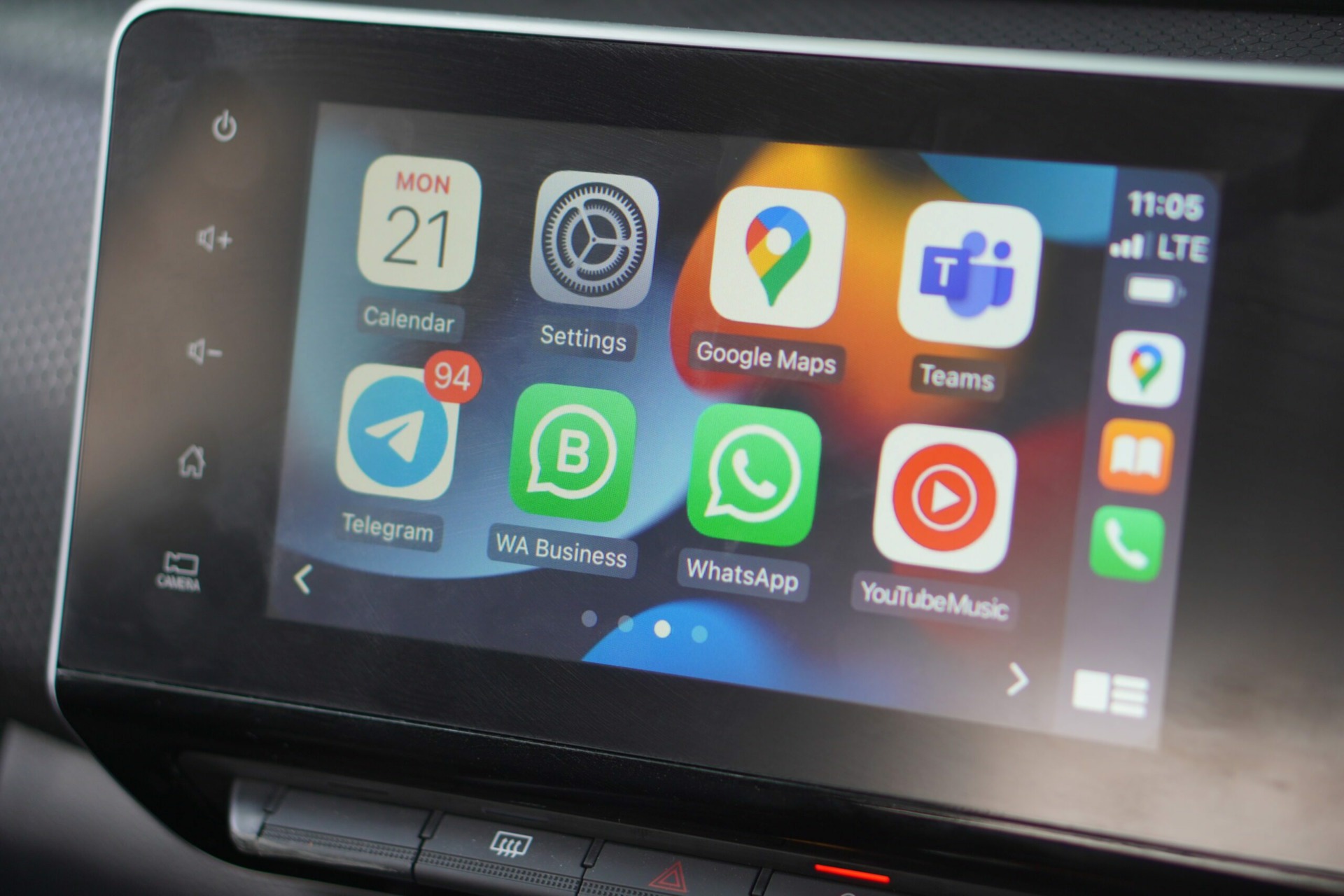Εφαρμογές στο Apple CarPlay έναντι του Android Auto