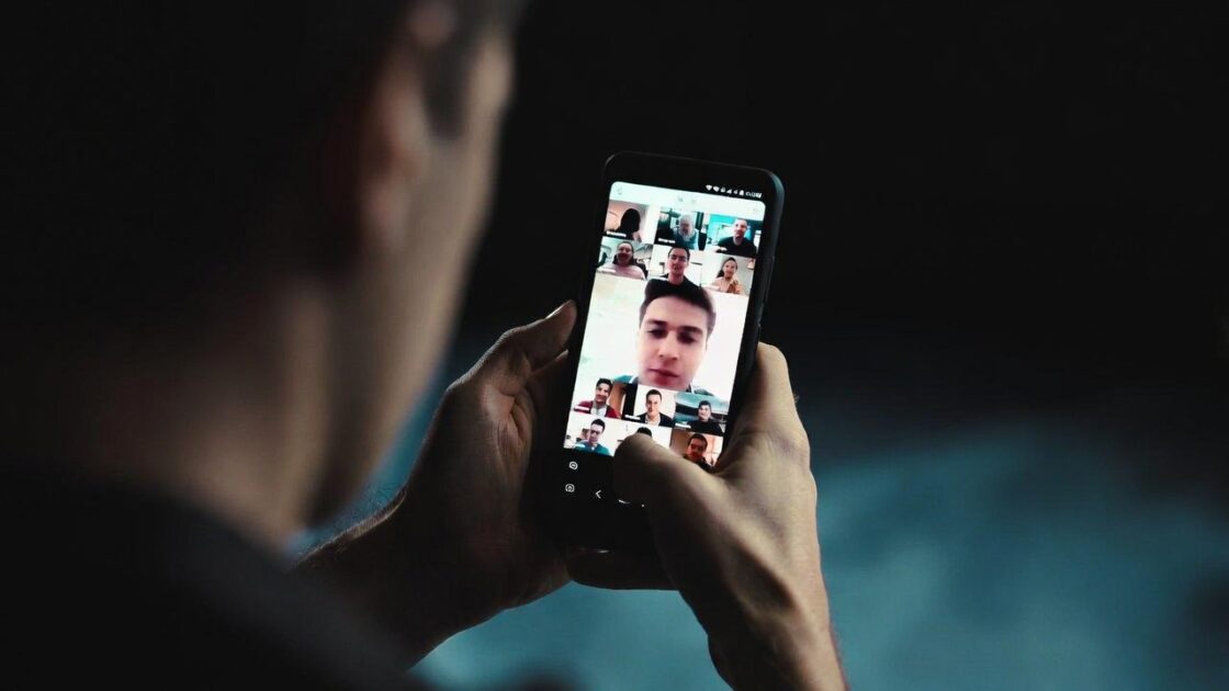 Συμβουλές για τη βελτίωση της ποιότητας του μικροφώνου στις βιντεοκλήσεις