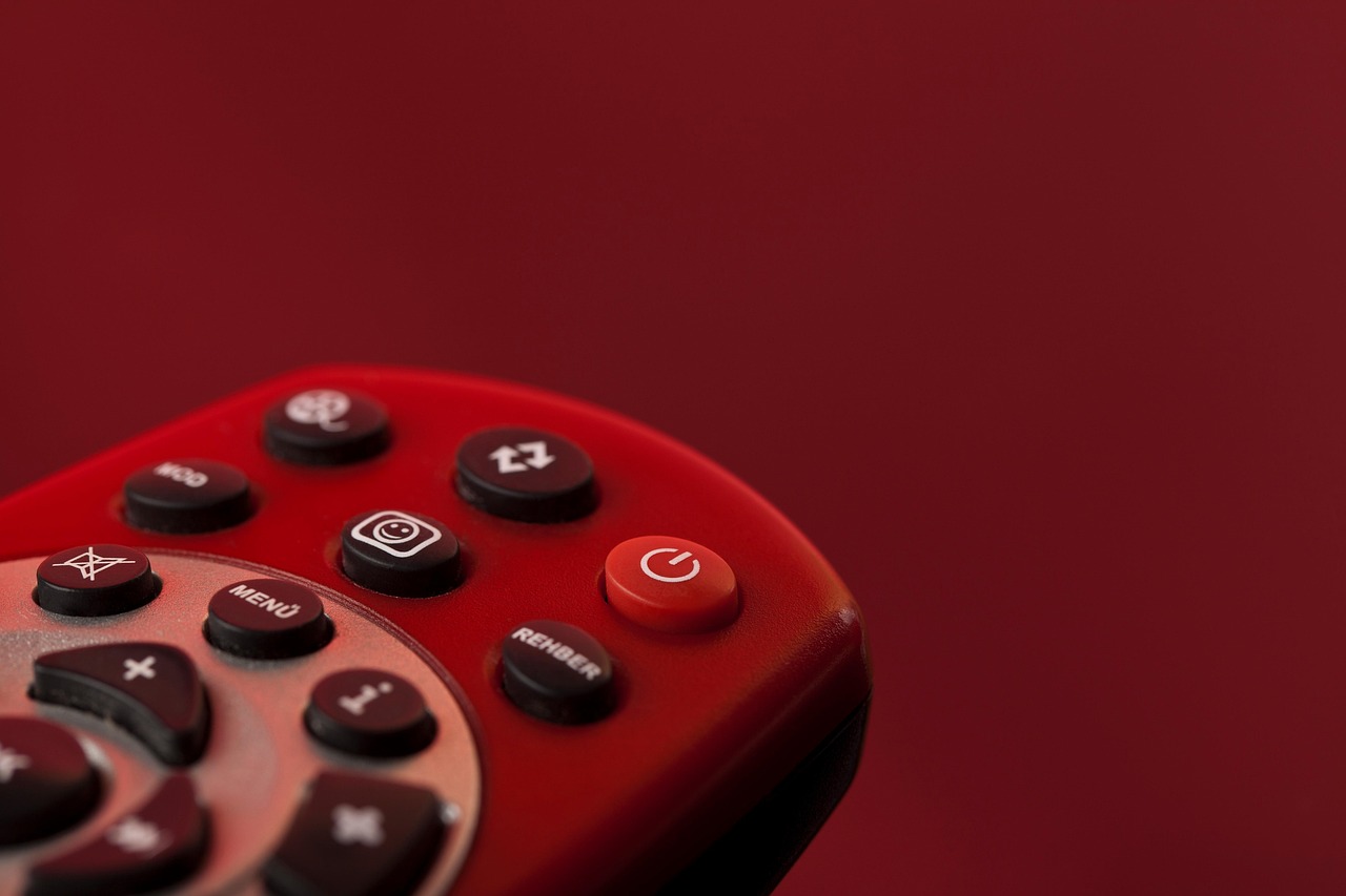 Τηλεχειριστήριο smart TV για επαναφορά Firestick σε εργοστασιακές ρυθμίσεις